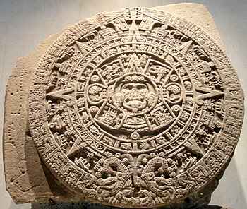 Монета «Календарный камень ацтеков» («Aztec Calendar Stone») Острова Кука 2018